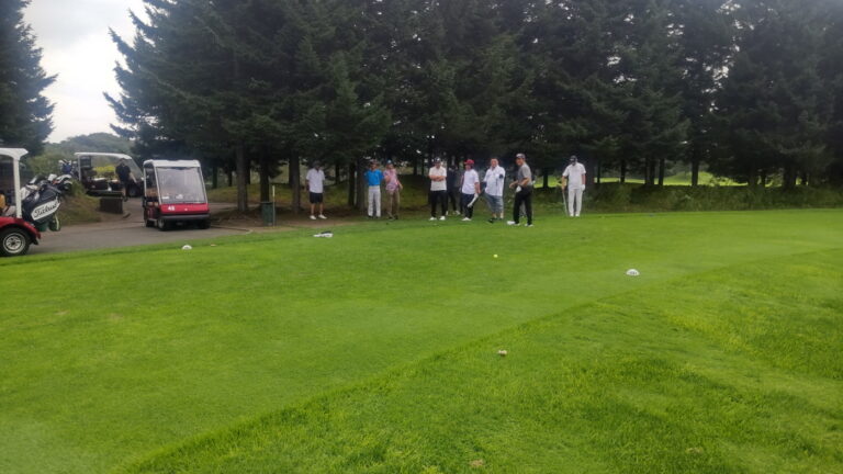 親睦ゴルフ大会